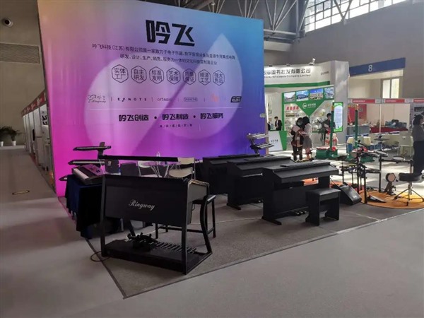 7051604989661774.jpg 1_Jc.jpg